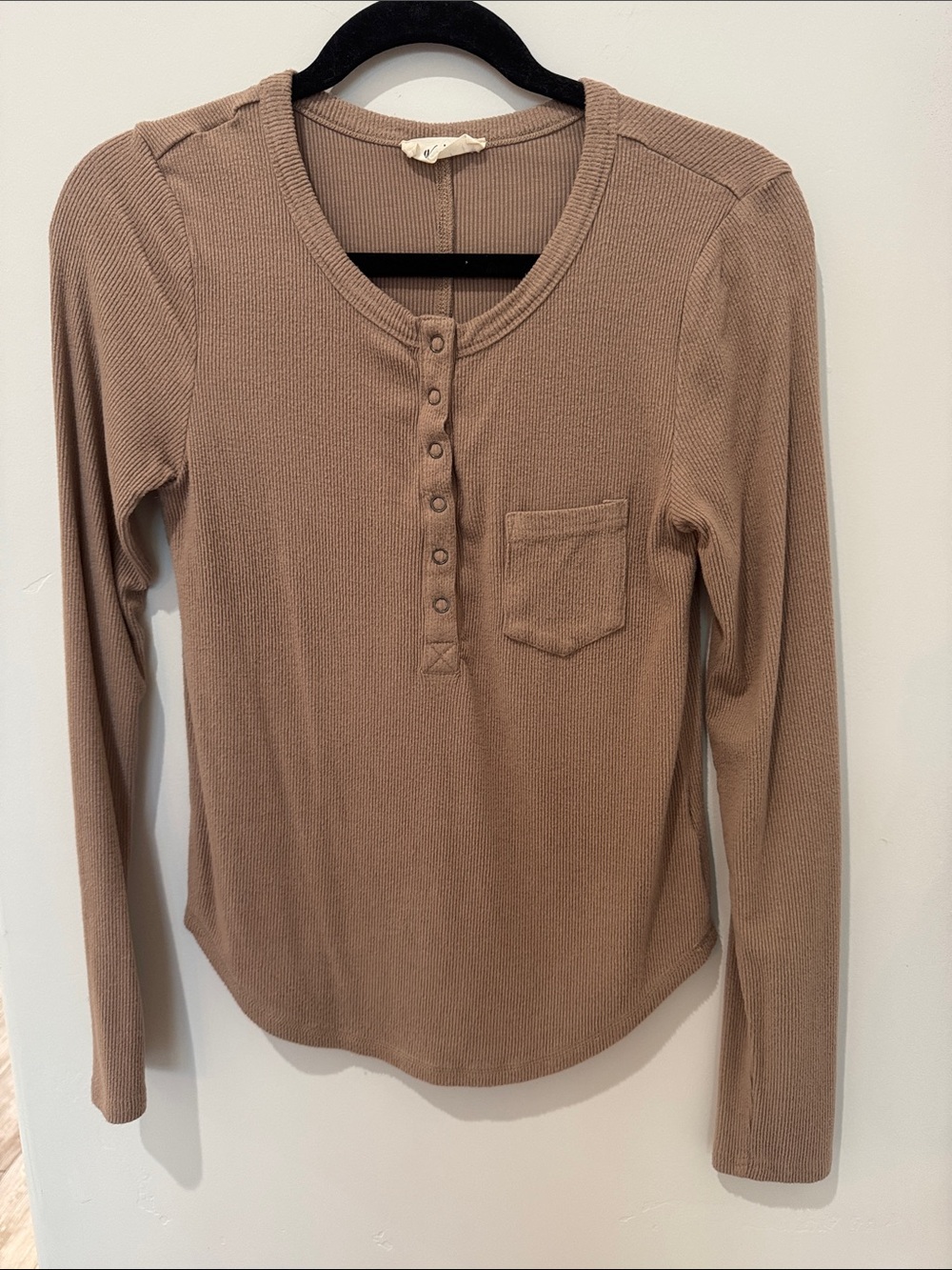 Long-Sleeve Henley Top with Pocket - Taupe